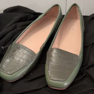 Brand New Bandalino Olive Crocodile-Embossed Loafers